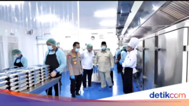 Prabowo Akan Anugerahkan Bintang Mahaputera kepada Kapolri Atas Dukungan Program Makan Bergizi Gratis