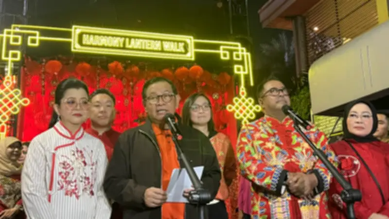 Pramono Anung Buka Festival Imlek Jakarta 2026 di Bundaran HI dengan Meriah