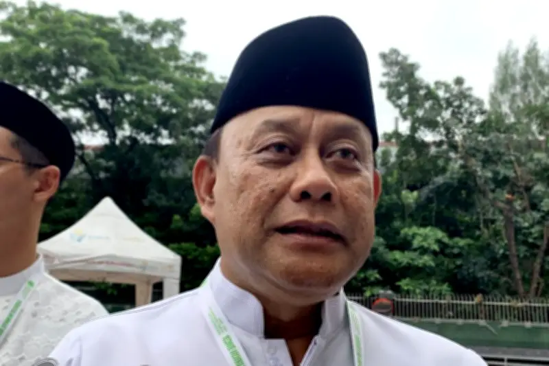 Presiden Prabowo Anugerahkan Bintang Jasa Utama kepada Kepala BGN Dadan Hindayana