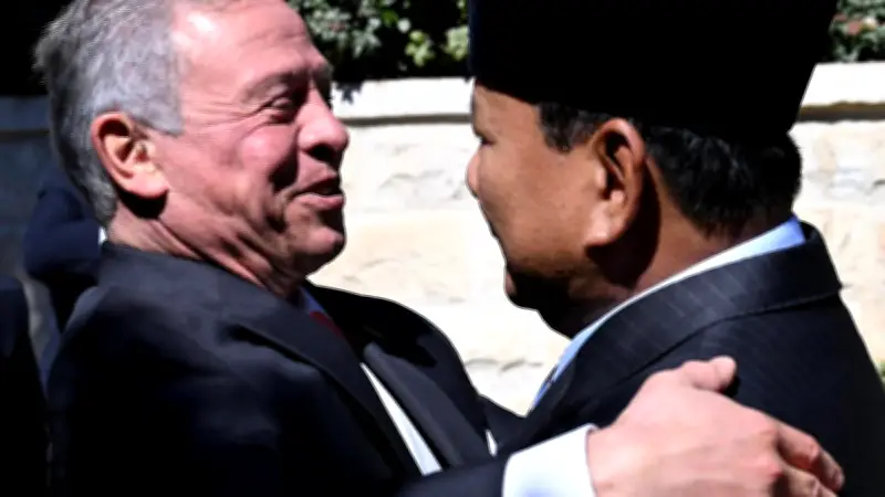 Presiden Prabowo Disambut Raja Abdullah II di Istana Basman Yordania