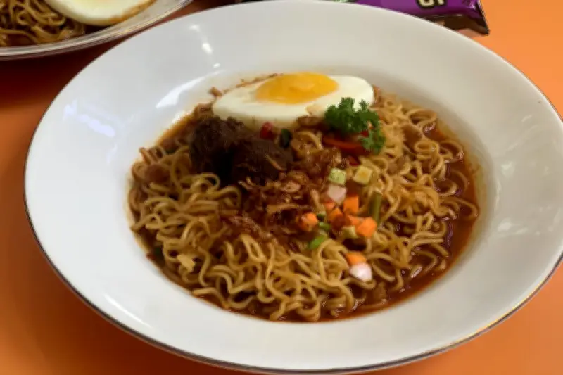 Resep Praktis Mi Nyemek ala Warmindo, Cukup Cemplung dan Siap Saji