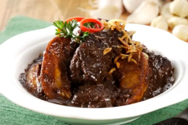 Resep Rahasia Semur Daging Sapi: Teknik Empukkan Daging dan Bumbu Meresap Sempurna