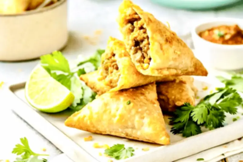 Resep Samosa Ayam Renyah, Camilan Praktis untuk Buka Puasa