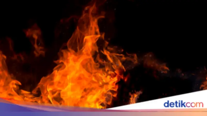 RX King Terbakar di Bogor Usai Balap Liar, Pengemudi Tinggalkan Kendaraan