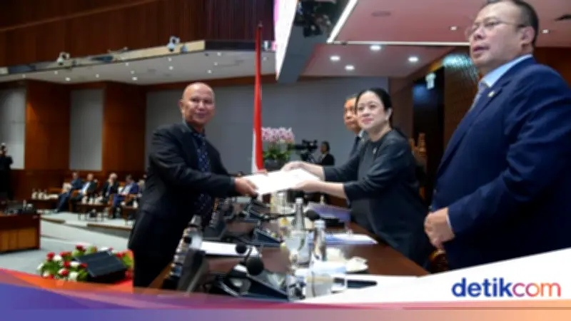 Said Abdullah Tegaskan DPR Tak Punya Wewenang Tutup Usaha Ritel Modern