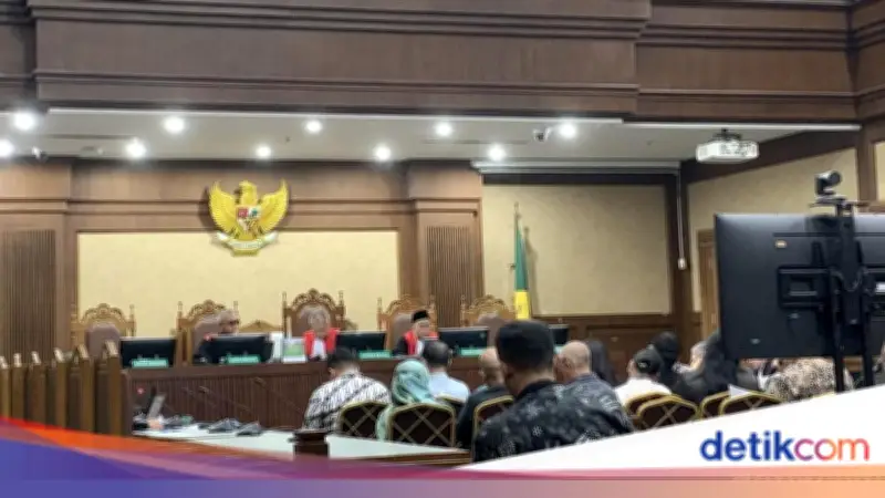 Saksi Ungkap Pertimbangan Kredit Miliaran untuk Menantu Nurhadi di Sidang Tipikor
