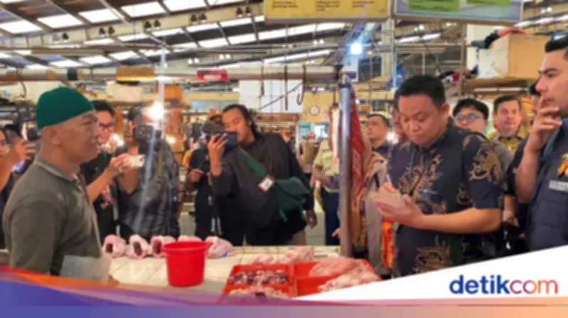 Satgas Pangan Polda Metro Pantau Harga Bahan Pokok di Pasar Koja Awal Ramadan