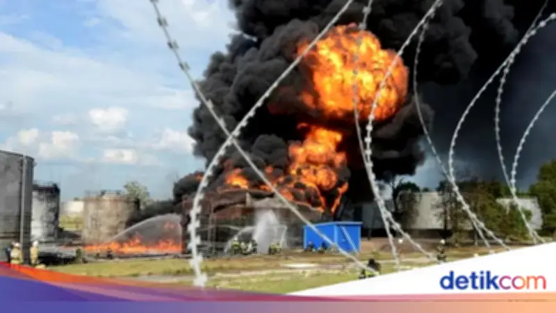 Serangan Drone Ukraina Hantam Kilang Minyak Rusia, Picu Kebakaran Besar