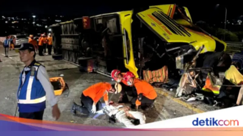 SIM Palsu dan Trayek Ilegal Terungkap dalam Kecelakaan Maut Bus di Tol Krapyak