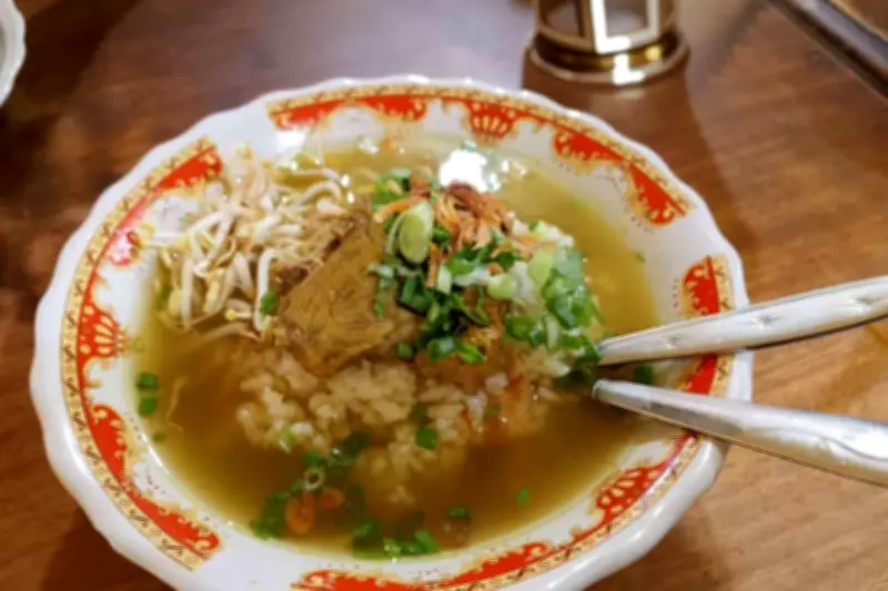 Soto Basket Malang: Menikmati Kuah Bening Gurih Legendaris Sejak 1950