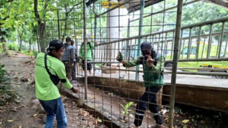 Taman Kota Cawang Ditutup Permanen Diduga Jadi Tempat Prostitusi Malam Hari