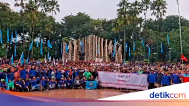 Tiga Konfederasi Serikat Buruh Deklarasi Dukung Polri Tetap di Bawah Presiden