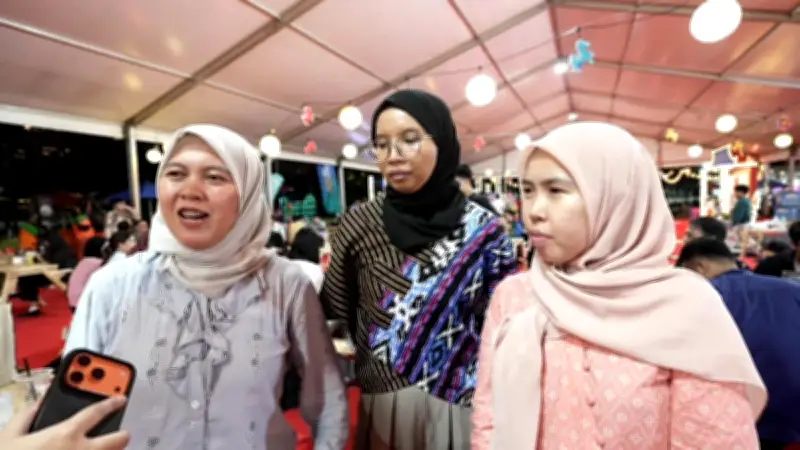 Tiga Sahabat Nikmati Keberagaman di Imlek Festival 2577, Jadi Destinasi Ngabuburit Usai Kantor