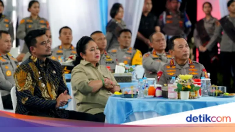 Titiek Soeharto Apresiasi Polri Bangun 2 Jembatan Bailey di Sumbar untuk Pulihkan Ekonomi