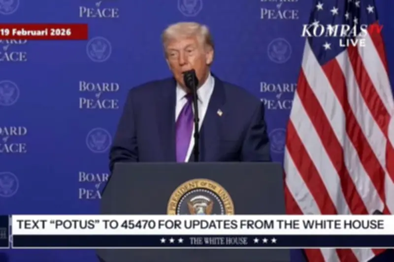 Trump Naikkan Tarif Global Jadi 15 Persen, Kritik Mahkamah Agung AS