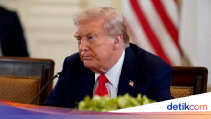 Trump Pertimbangkan Kirim Kapal Induk Kedua ke Timur Tengah, Tekan Iran