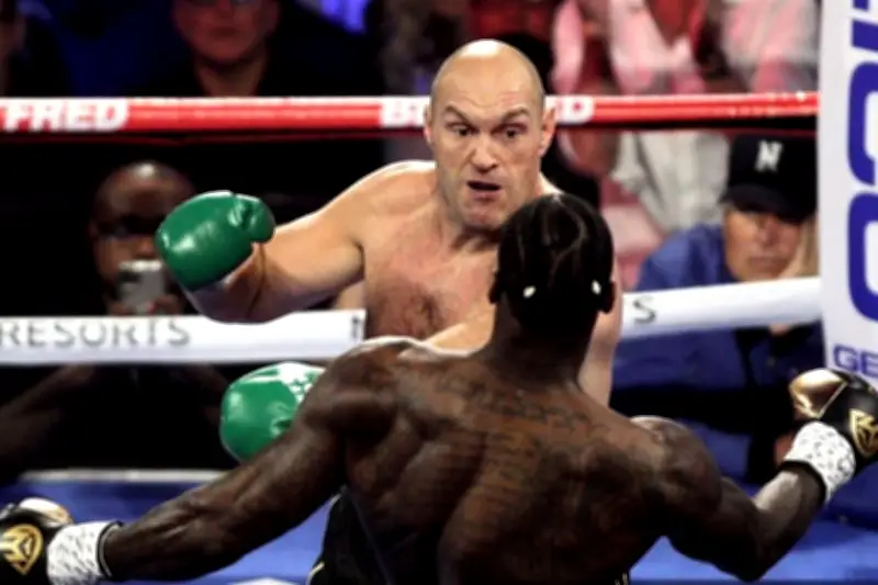 Tyson Fury Raih Sabuk WBC Usai TKO Deontay Wilder di Ronde Ketujuh