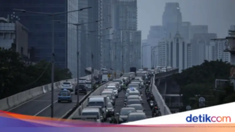 Viral Aksi Pemotor Rusak Portal JLNT Casablanca untuk Konten, Polisi Usut Wildan Noviansah