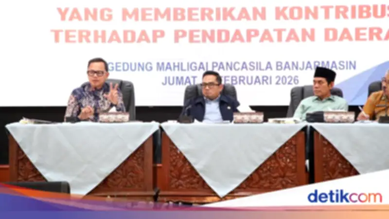 Wamendagri Bima Arya Tekankan Sinkronisasi Pusat-Daerah untuk Revitalisasi BUMD