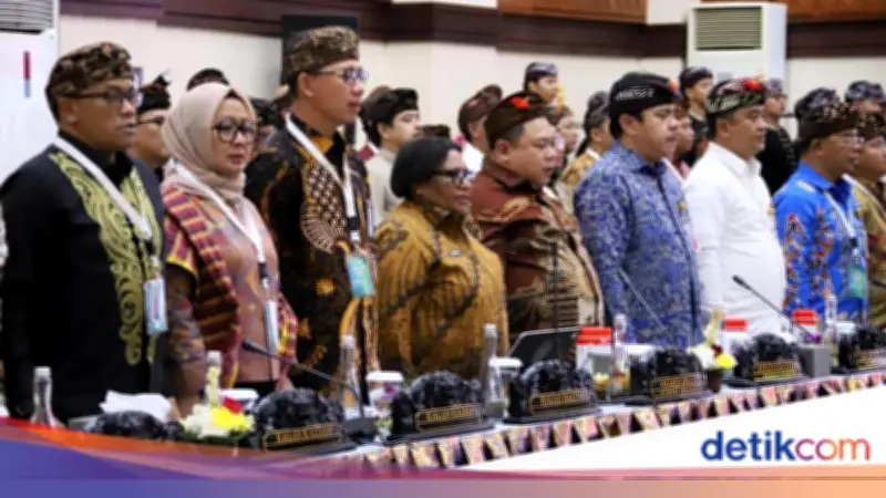 Wamendagri Desak Sinergi Pemda-BPK untuk Transparansi Laporan Keuangan Daerah