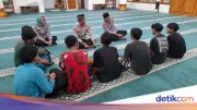 10 Remaja Pelaku Tawuran di Depok Diamankan, Langsung Masuk Pesantren Kilat