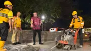 Anggota DPRD DKI Sidak Flyover Pesing Jakbar, Temukan Banyak Lubang dan Saluran Air Tersumbat