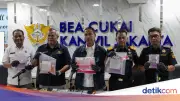 BNN Buru WN Nigeria Pengendali Ekstasi Diselundupkan Lewat Paket Gaun Nikah