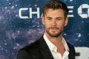 Chris Hemsworth Sebut Kembali ke Australia Keputusan Terbaik Hidupnya