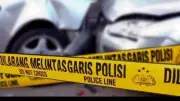 Kecelakaan Beruntun 7 Kendaraan di Underpass Tol Jagorawi, 1 Mobil Ringsek Terhimpit Truk