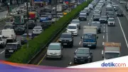 Kepadatan dan Kecelakaan Beruntun Warnai Lalin Tol Jakarta di Hari Pertama Puasa Ramadan