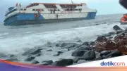 KM Intim Teratai Karam di Perairan Pulau Makian, Tim SAR Lakukan Evakuasi
