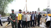 Mendagri Tito Karnavian Tinjau Proyek Jembatan Krueng Tingkeum, Progres 18 Persen