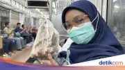 Pengalaman Pertama Buka Puasa di KRL: Kisah Ina dan Silvi di Tengah Perjalanan