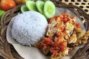 Resep Ayam Geprek Sambal Bawang: Renyah, Pedas, Gurih, Bikin Nasi Tambah