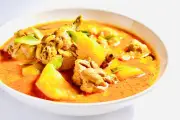 Resep Kari Merah Ayam Kentang, Lauk Praktis untuk Menu Sahur
