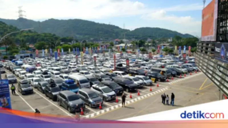 101 Ribu Kendaraan Keluar Tol Merak Sepekan Jelang Lebaran, Turun 24,2 Persen