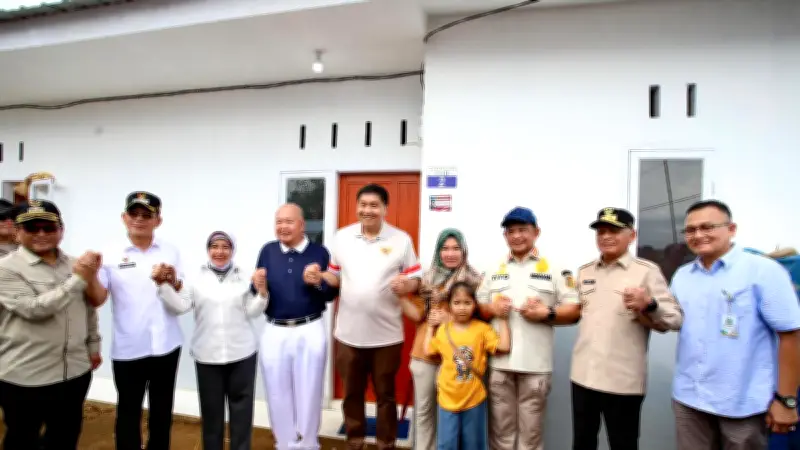 120 Unit Huntap Diserahkan ke Penyintas Tapsel, Tito Apresiasi Gerak Cepat Bupati