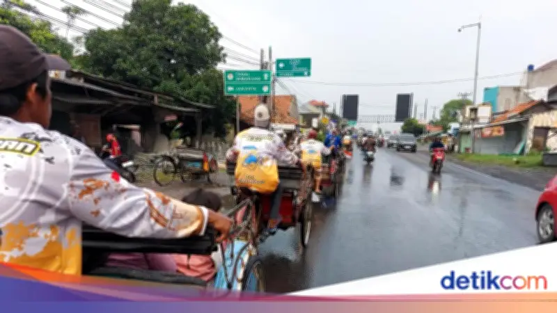20 Penarik Becak Cirebon Terima Kompensasi Rp1,4 Juta dari Gubernur Jabar