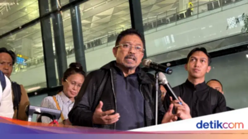 22 WNI Selamat Tiba di Jakarta, Ceritakan Momen Mencekam Saat Dievakuasi dari Iran