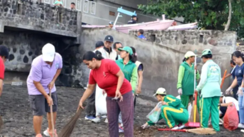 5.200 Warga Buleleng Bersihkan 7 Pantai, Dukung Program ASRI Presiden Prabowo