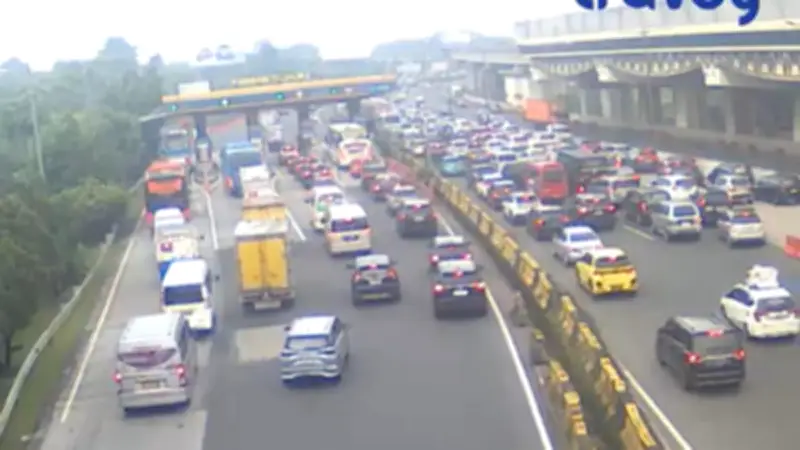 Aktivitas Jakarta Kembali Normal, Lalu Lintas Mulai Padat Pasca-Liburan Lebaran