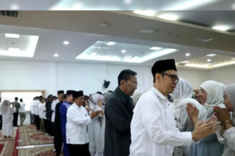 Alasan Tradisi Halal Bihalal Diadakan di Hari Pertama Sekolah