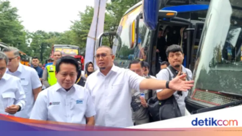 Andre Rosiade Siapkan 250 Bus Mudik Gratis 'Pulang Basamo 2026' untuk Warga Sumbar