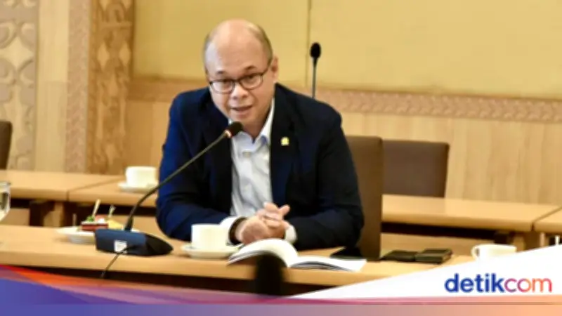 Anggota DPR Usulkan Hari WFH di Pertengahan Minggu untuk Hindari Long Weekend