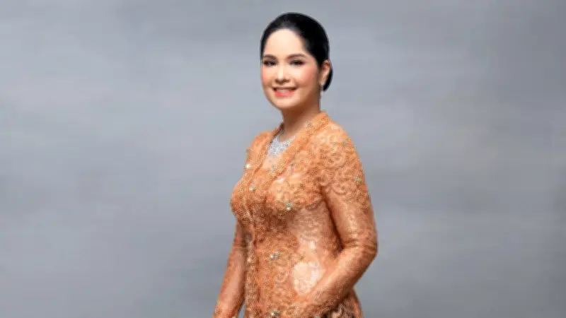 Annisa Pohan: Perjalanan Inspiratif dari Dunia Hiburan hingga Ibu Dua Anak