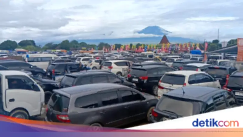 Antrean Panjang Kendaraan di Pelabuhan Gilimanuk-Ketapang Jelang Penutupan Nyepi