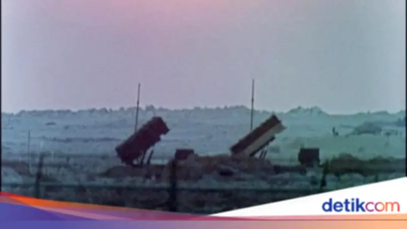 Arab Saudi Hancurkan 6 Rudal Balistik yang Menarget Pangkalan Udara Pangeran Sultan