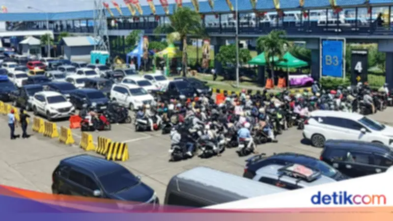 ASDP Usulkan Kapal Besar untuk Atasi Kepadatan di Pelabuhan Ketapang-Gilimanuk