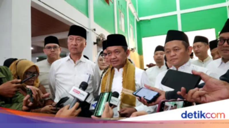Bahlil Lahadalia Janjikan Upaya Maksimal Beasiswa LPDP untuk Santri di Ponpes Sukabumi