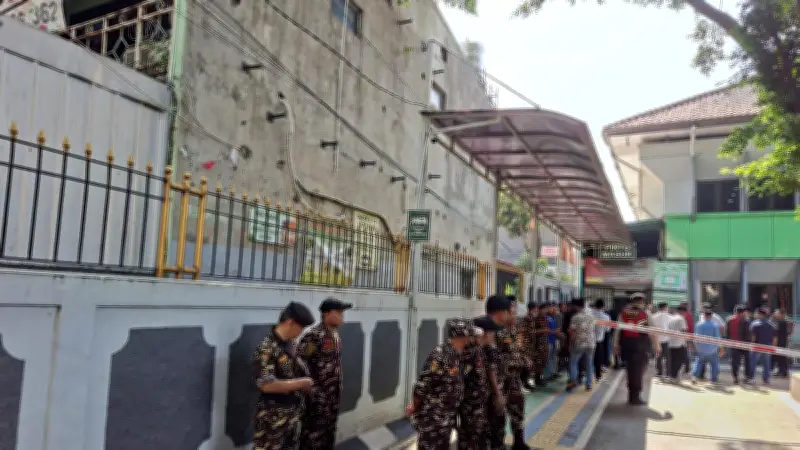 Banser NU Padati PN Jaksel Kembali, Sidang Putusan Praperadilan Yaqut Dimulai